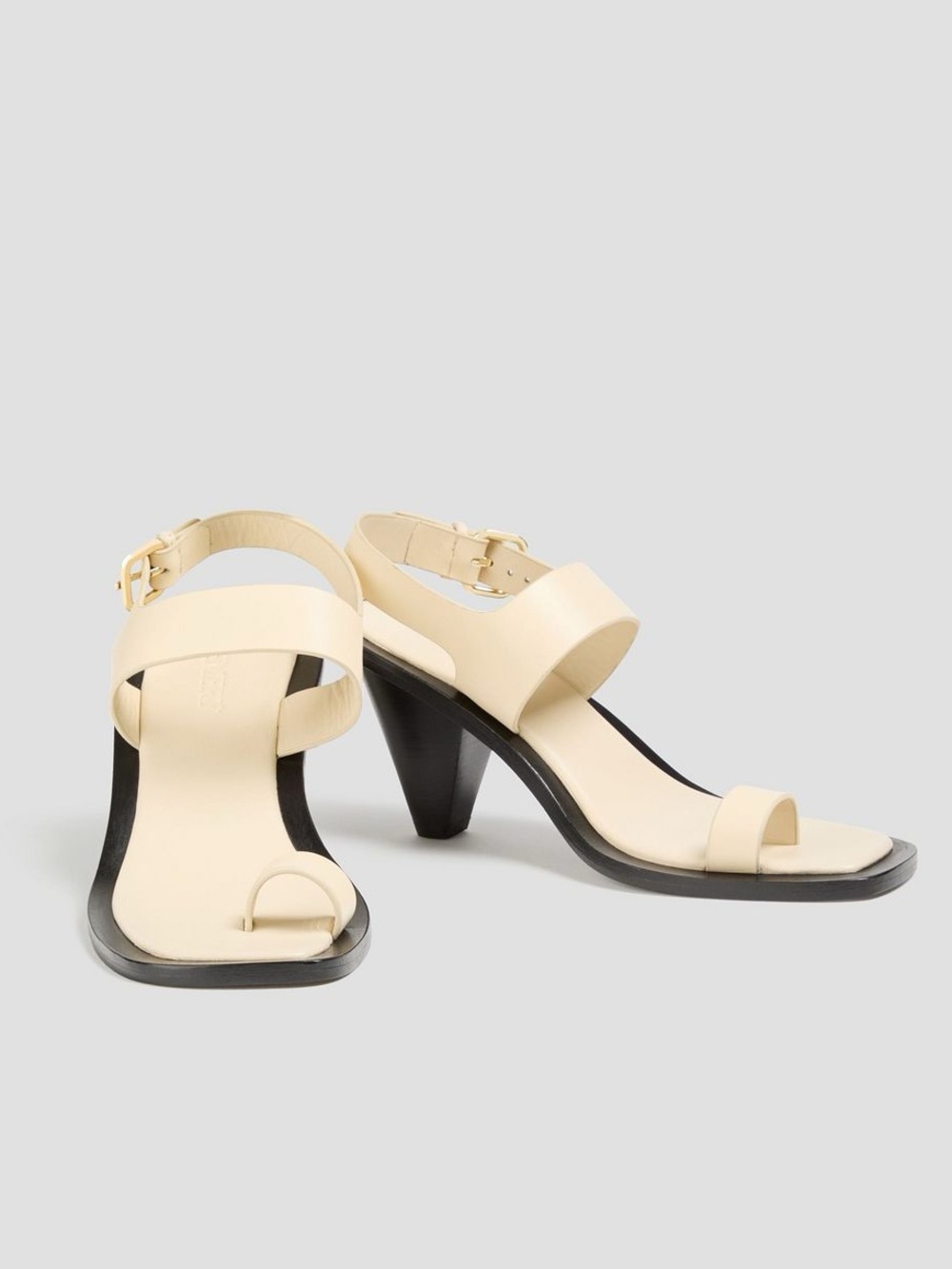 A. Emery Leland Off White Leather Toe Ring Slingback Sandals Heel Sz 37